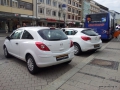 Ganz links die Hellen: Der Opel Corsa und der Opel Astra.