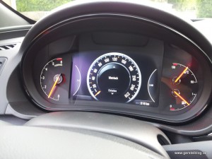 Das Fahrerdisplay des Opel Insignia