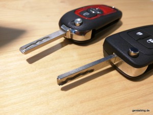Der Schlüssel des Astra K im Vergleich zu alten Opel-Schlüssel