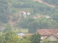 Zum Hochwasser kamen dann auch diverse Erdrutsche an Hängen, die ganze Häuser und Siedlungen unbewohnbar gemacht haben.