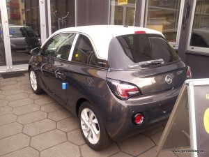 Opel ADAM bi-color anthrazit mit weißem Dach