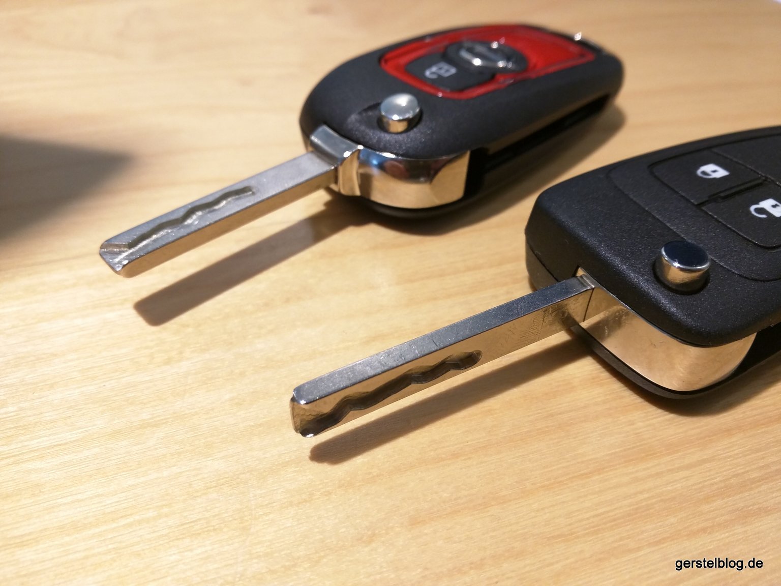 Opel Adam: Leere Schlüsselbatterie wechseln & anlernen
