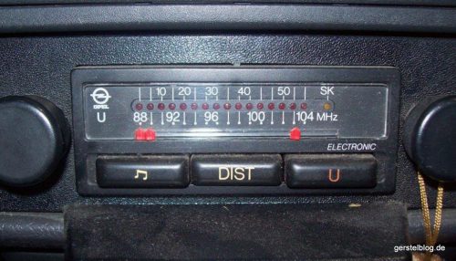 Analoges Opel-Autoradio